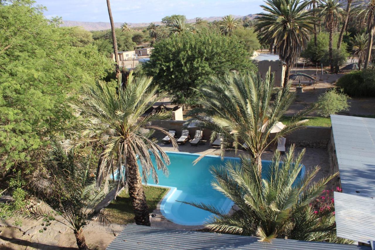 Fort Sesfontein Lodge & Safaris Exteriör bild
